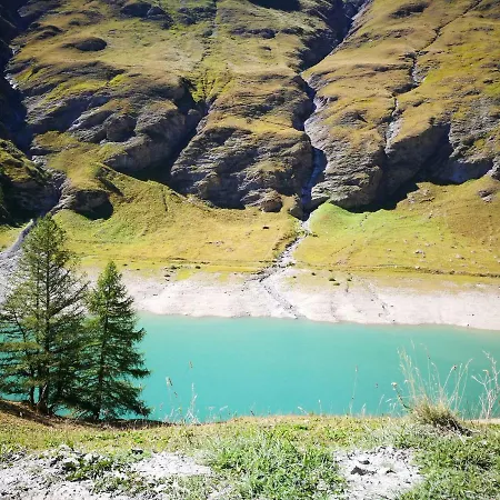 In Centro , Ma A Due Passi Dal Bosco Bardonecchia