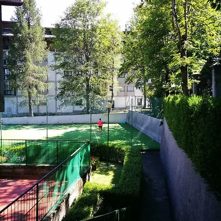 Appartement In Centro , Ma A Due Passi Dal Bosco Bardonecchia